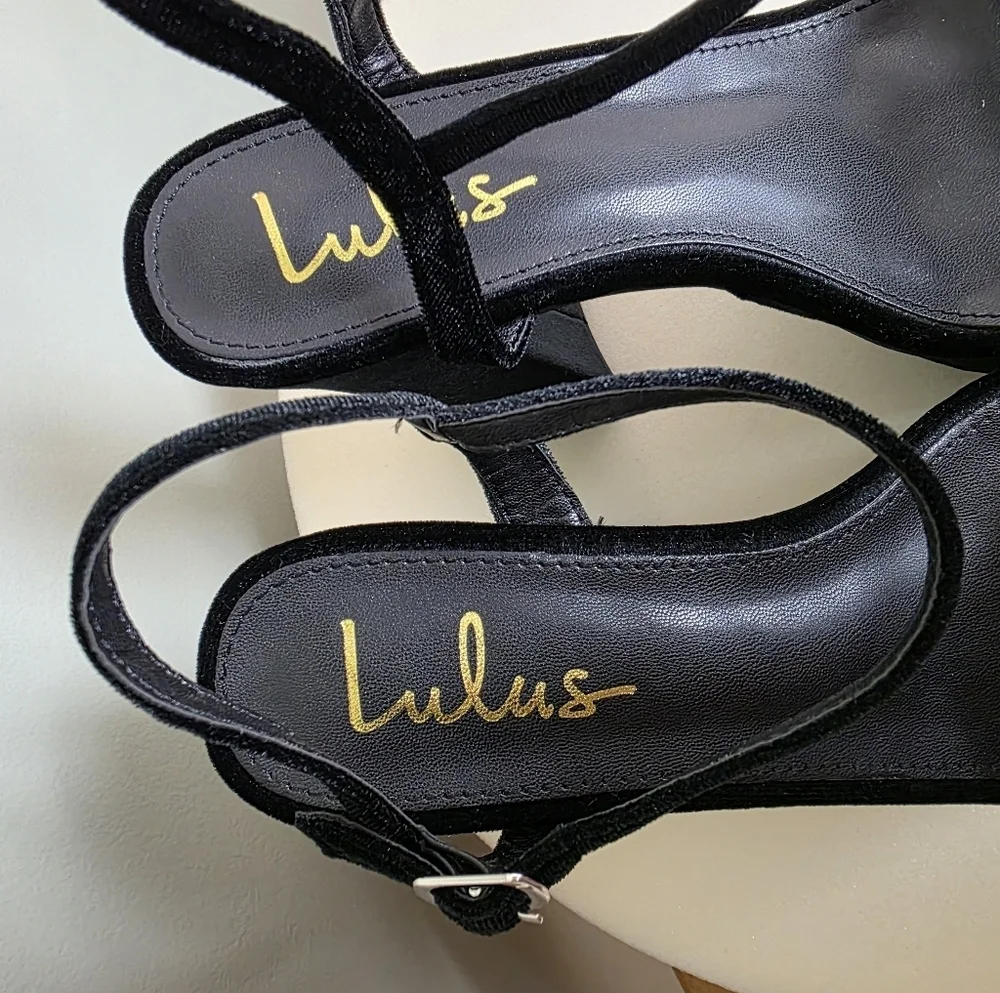 Lulus Serenitie Black Velvet Platform High Heel Chunky Bold Sandals, Size 7.5